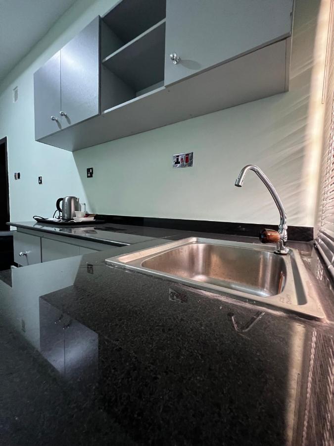Fragrance Apartments And Suites Ибадан Екстериор снимка