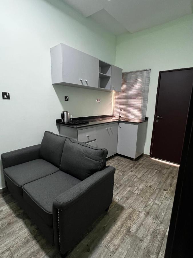 Fragrance Apartments And Suites Ибадан Екстериор снимка