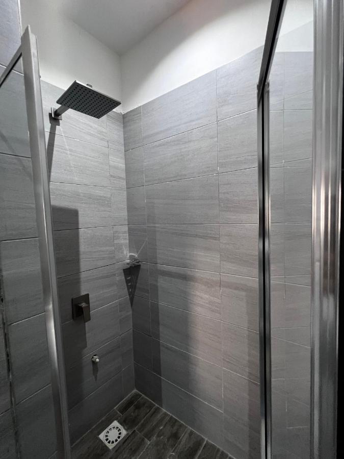 Fragrance Apartments And Suites Ибадан Екстериор снимка