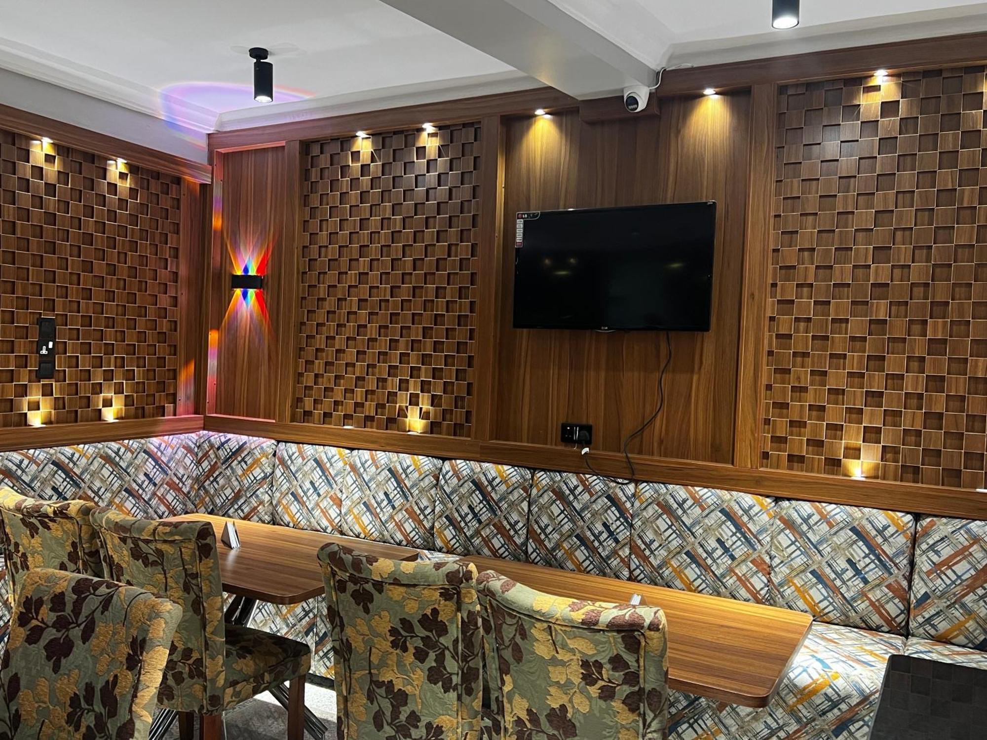 Fragrance Apartments And Suites Ибадан Екстериор снимка